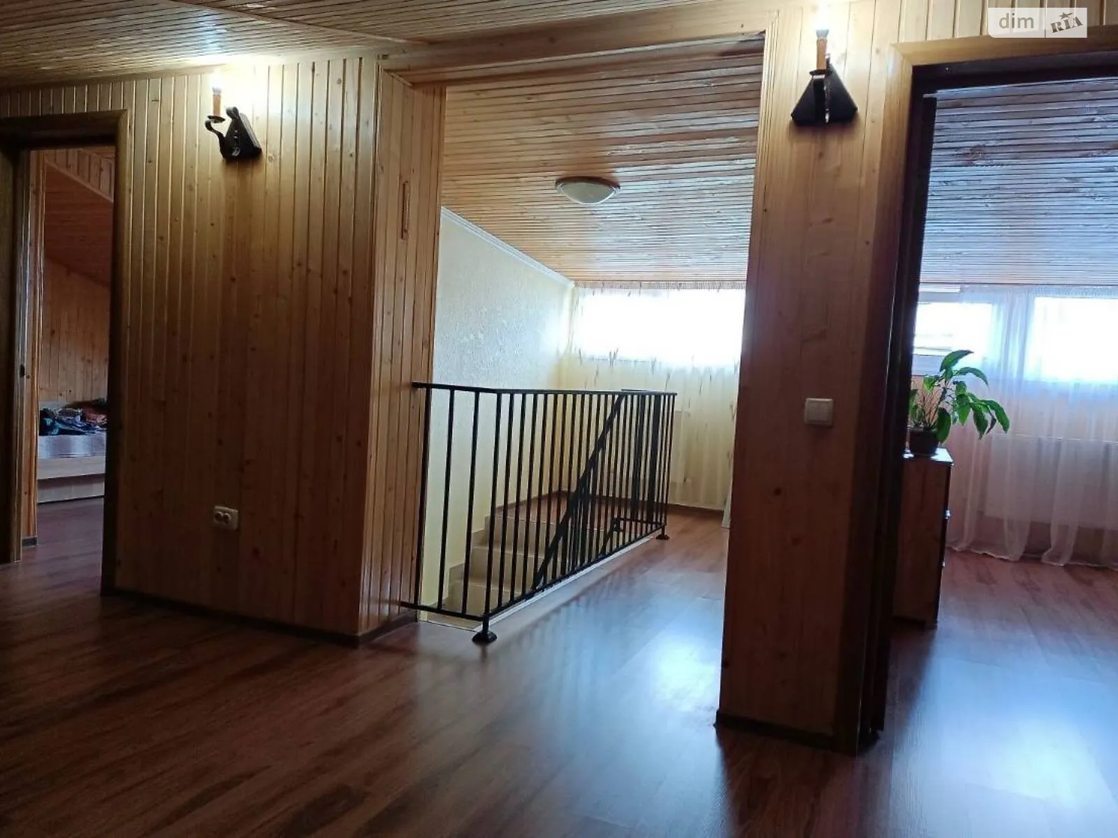 Продается 3-комнатная квартира 93.3 кв. м в Ивано-Франковске, цена: 56500 $