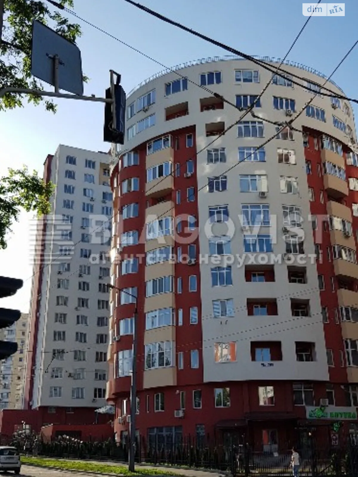 Продается 1-комнатная квартира 47 кв. м в Киеве, ул. Федора Эрнста, 16 - фото 1