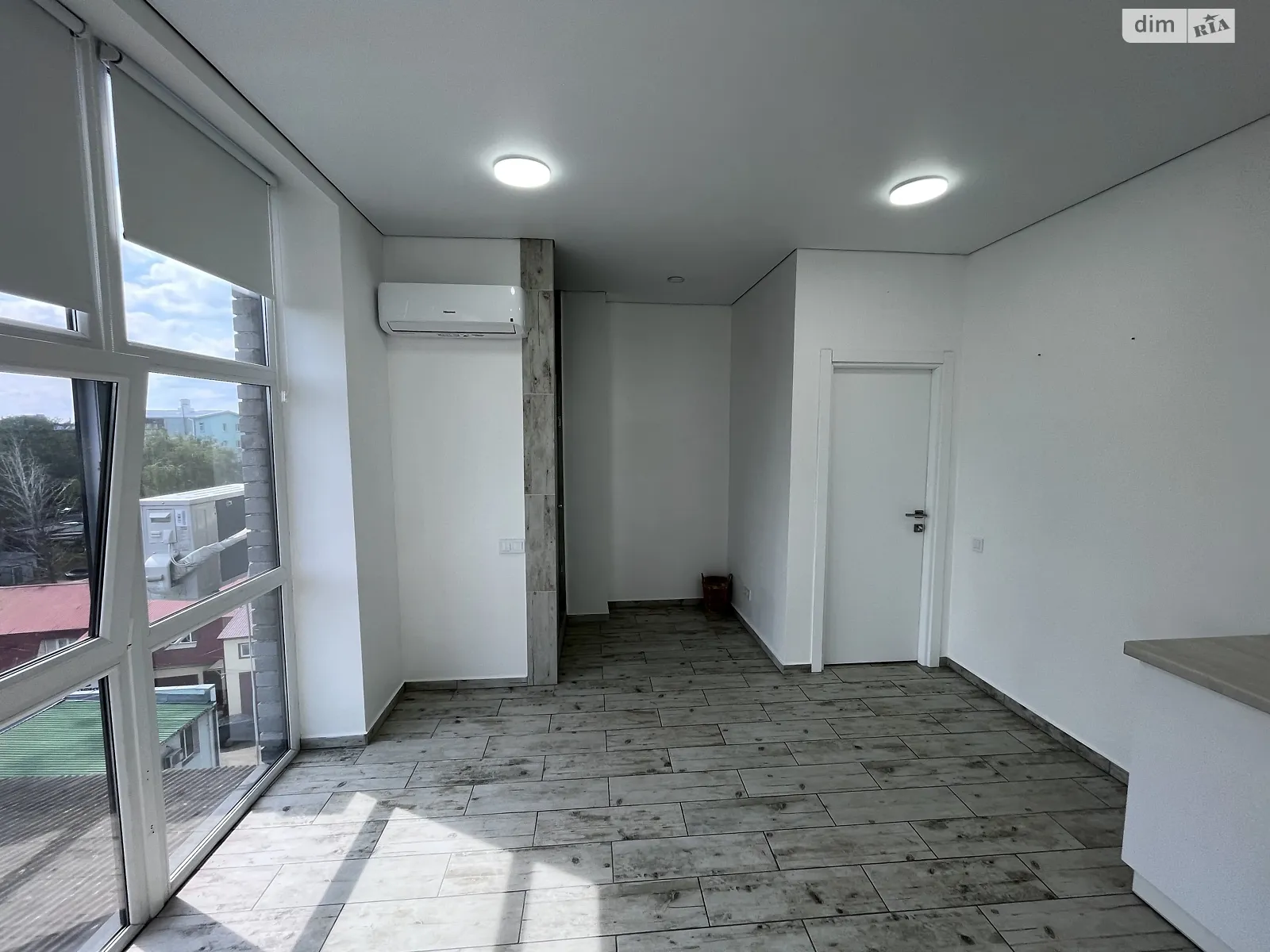 Продається офіс 100 кв. м в бізнес-центрі, цена: 105000 $ - фото 1