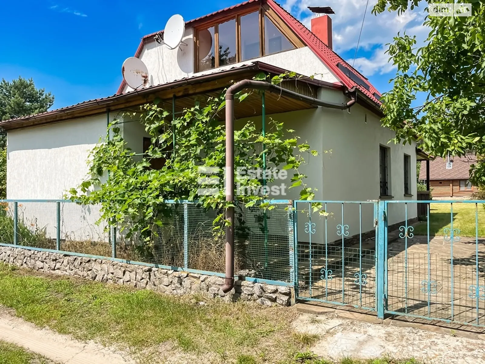 Продается дом на 2 этажа 90 кв. м с камином, цена: 55000 $