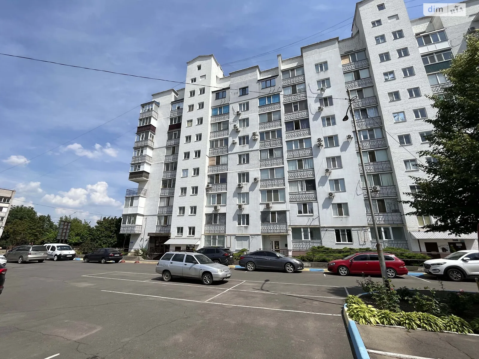 Продается 3-комнатная квартира 106.7 кв. м в Николаеве, ул. Архитектора Старова, 2/5 корпус 1/2 - фото 1