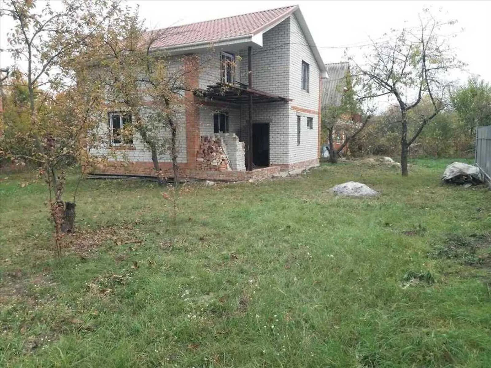 Продається будинок 2 поверховий 111 кв. м з каміном, цена: 35000 $