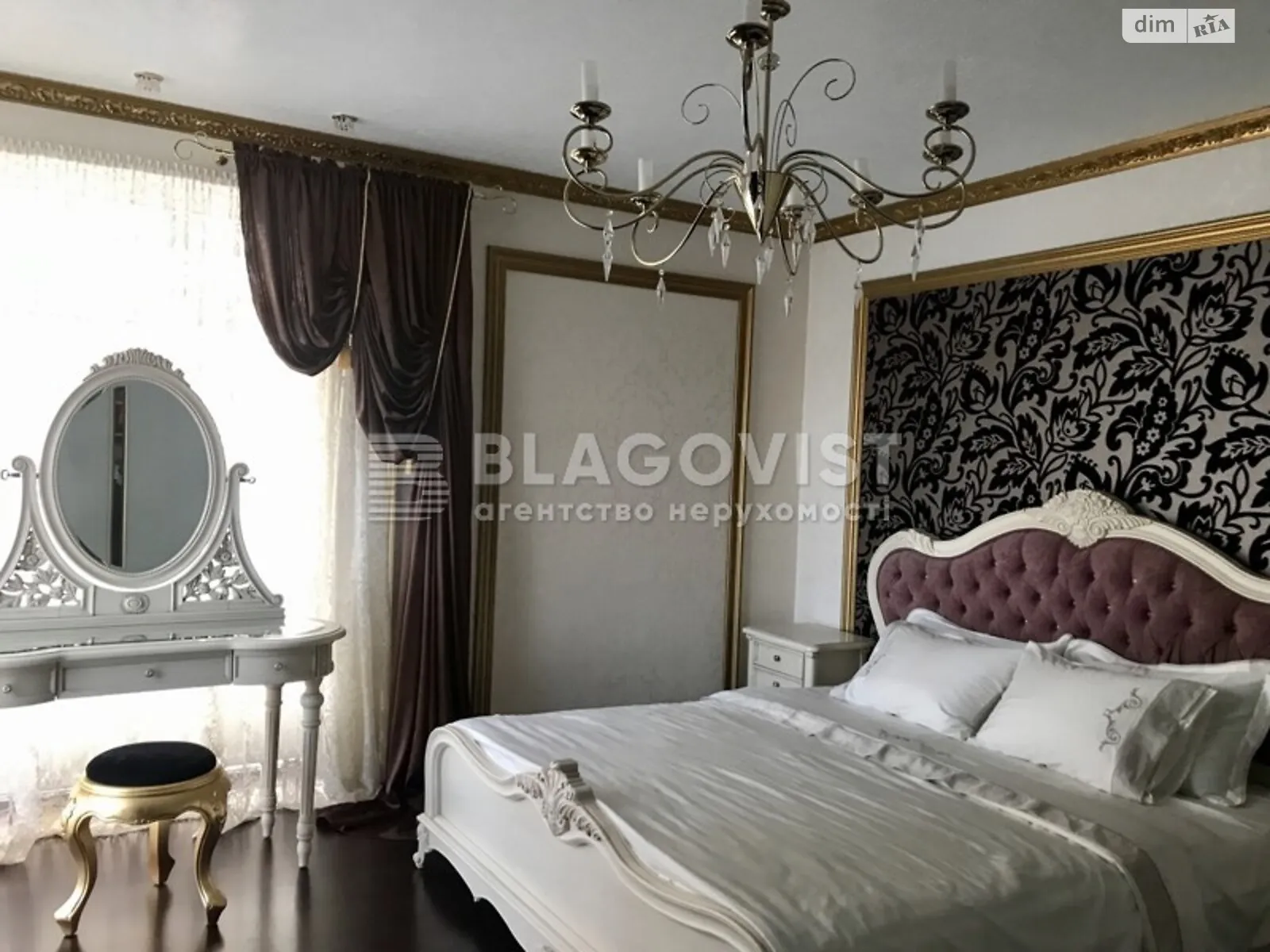 Продается 3-комнатная квартира 110 кв. м в Киеве, ул. Василия Симоненко, 5А
