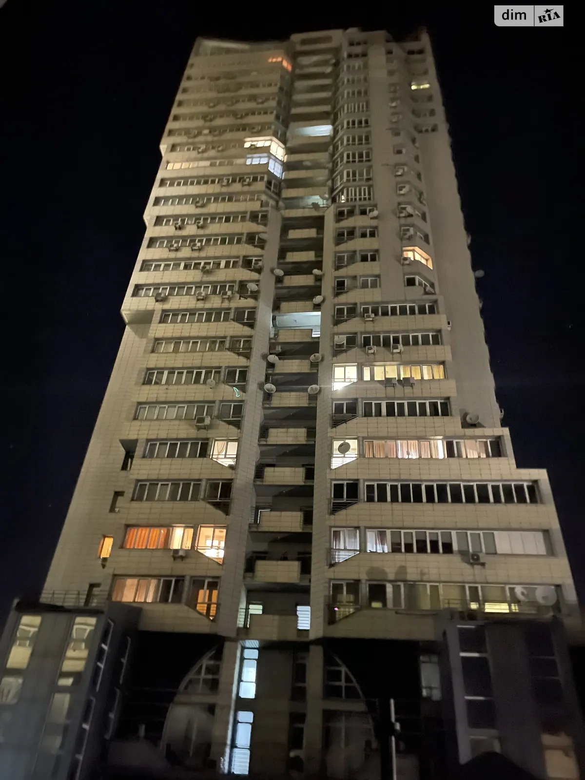 Продается 3-комнатная квартира 110 кв. м в Киеве, ул. Гетьмана Вадима, 1Б - фото 1