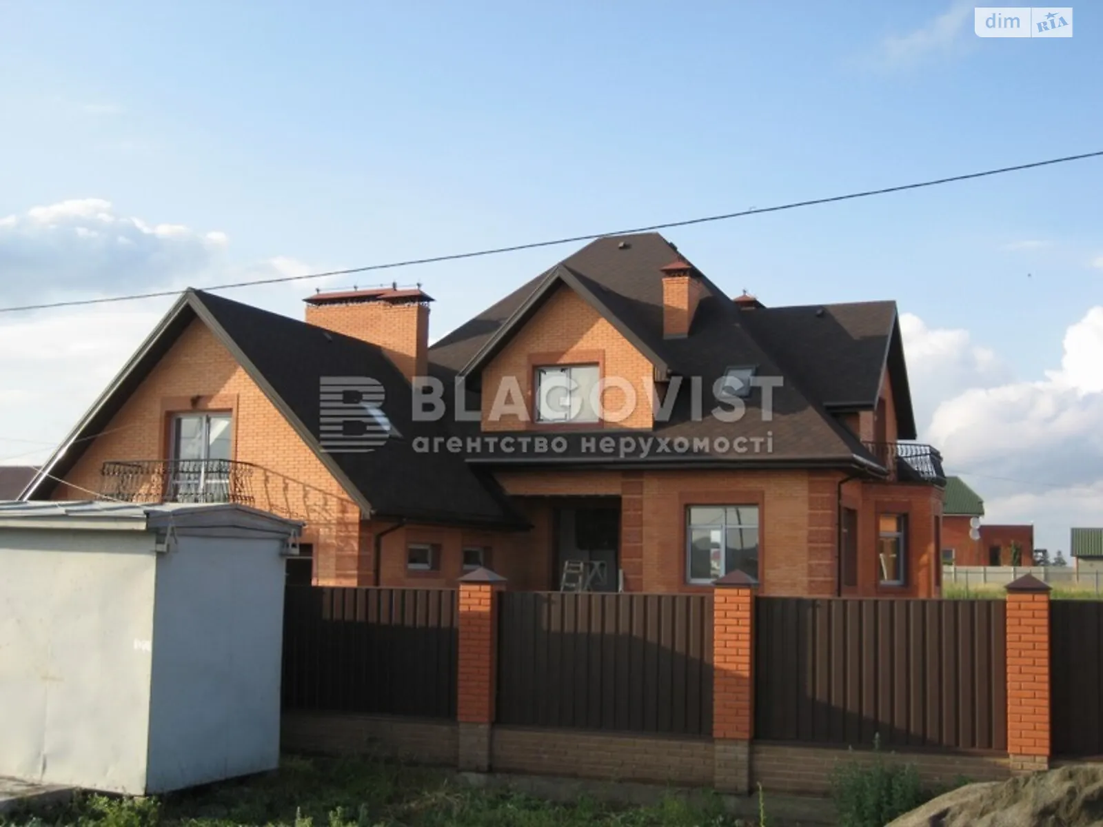 Продается дом на 2 этажа 515 кв. м с участком, цена: 185000 $ - фото 1