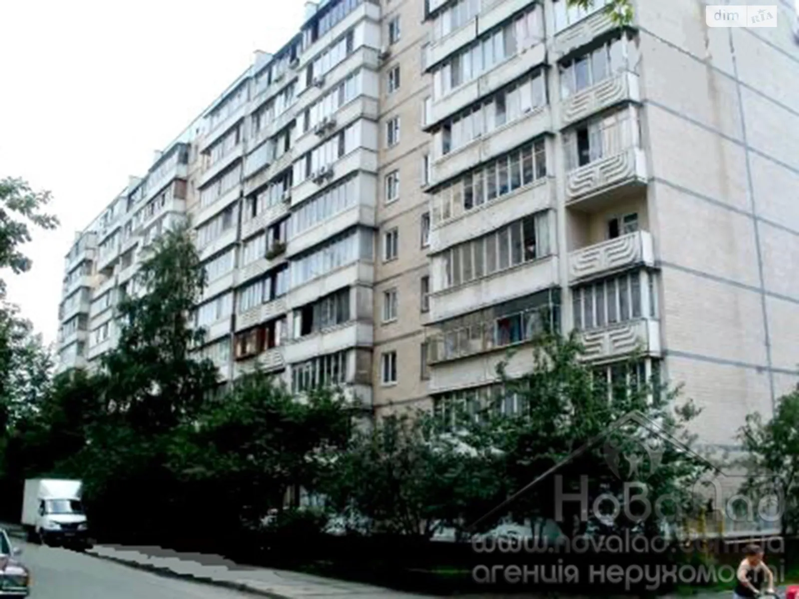 Продается 2-комнатная квартира 52 кв. м в Киеве, ул. Тростянецкая, 8Б