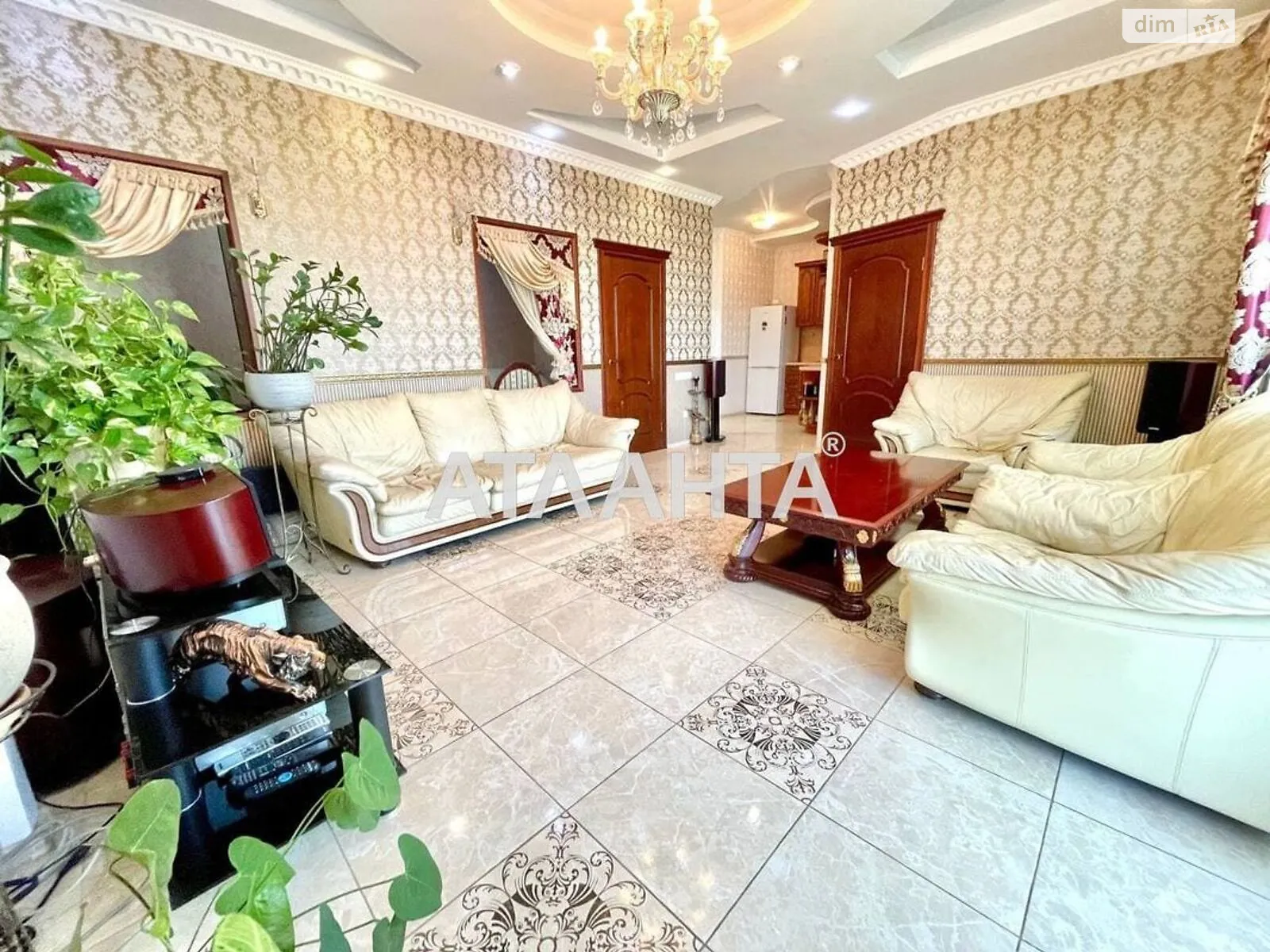 Продается 2-комнатная квартира 69.5 кв. м в Одессе, ул. Маршала Говорова, 18 - фото 1