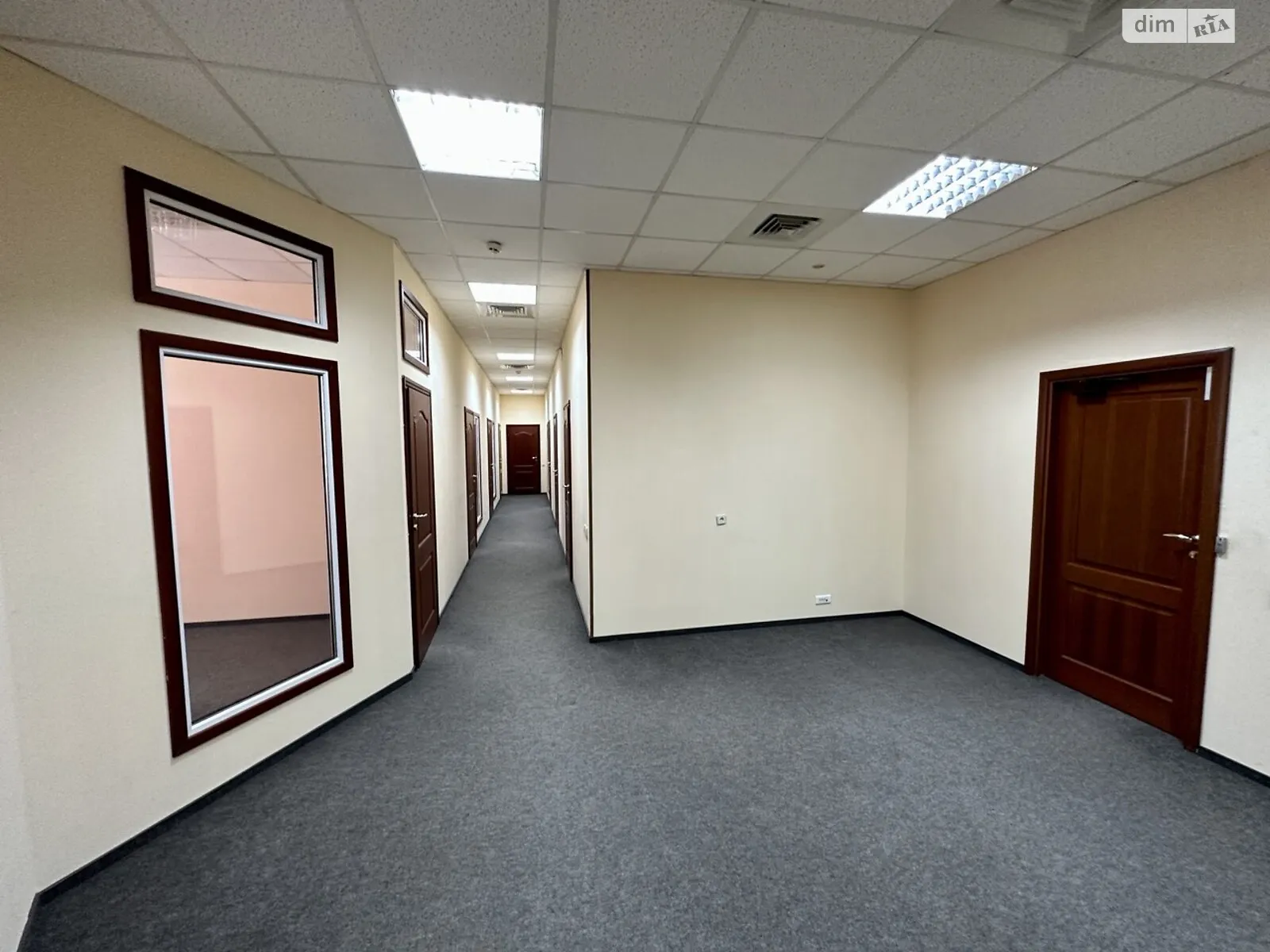 Здається в оренду офіс 250 кв. м в бізнес-центрі, цена: 70000 грн - фото 1