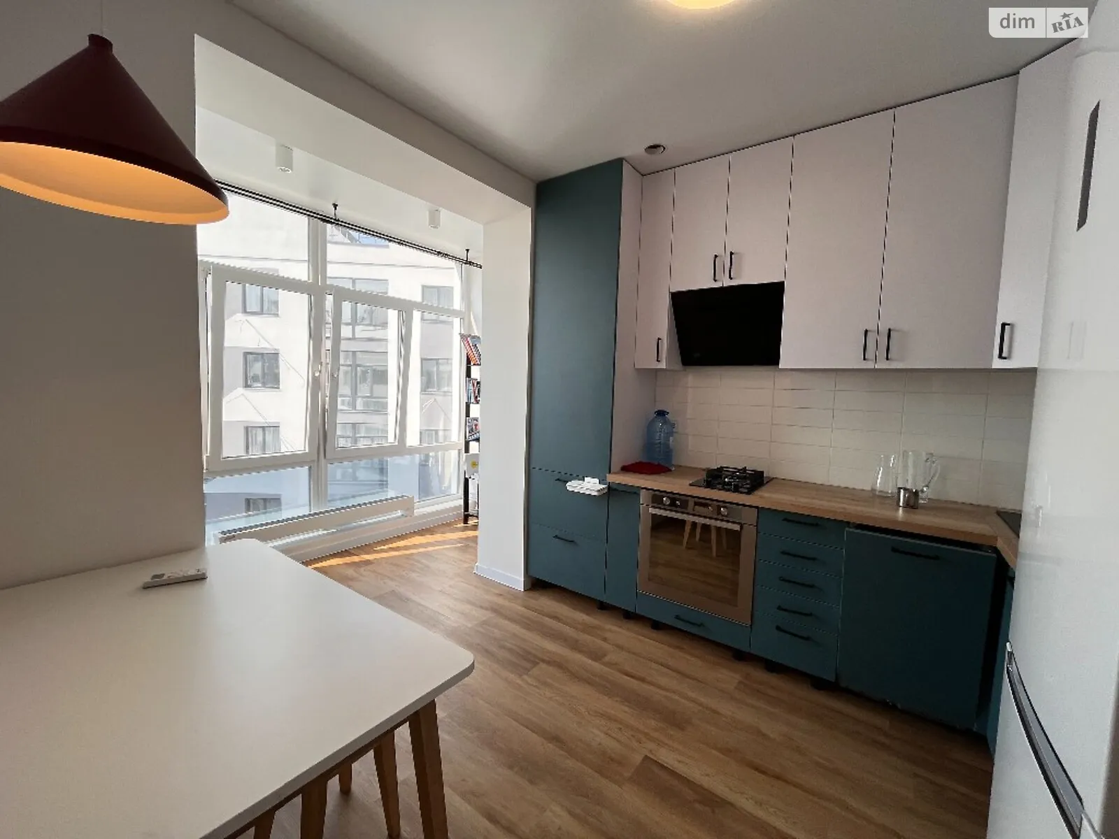 Продается 2-комнатная квартира 72 кв. м в Буче, ул. Киевская