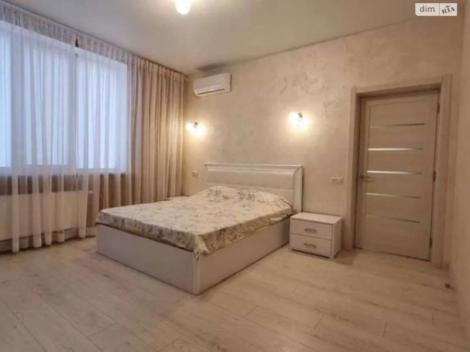 Продается 1-комнатная квартира 48 кв. м в Одессе, ул. Канатная - фото 1