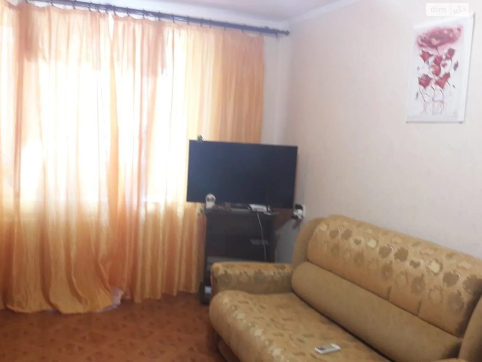 Продается 1-комнатная квартира 31 кв. м в Черноморске, ул. Александрийская - фото 1