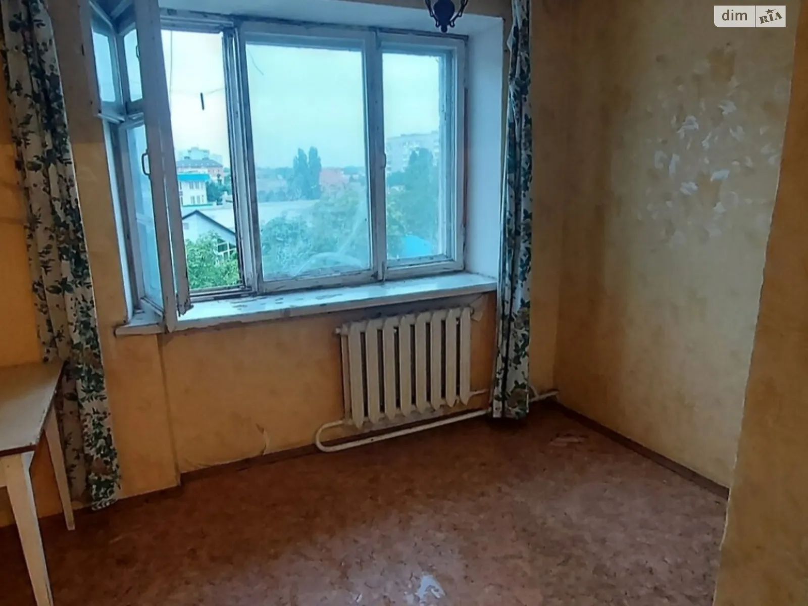 Продается 1-комнатная квартира 13 кв. м в Черноморске, ул. 1 Мая