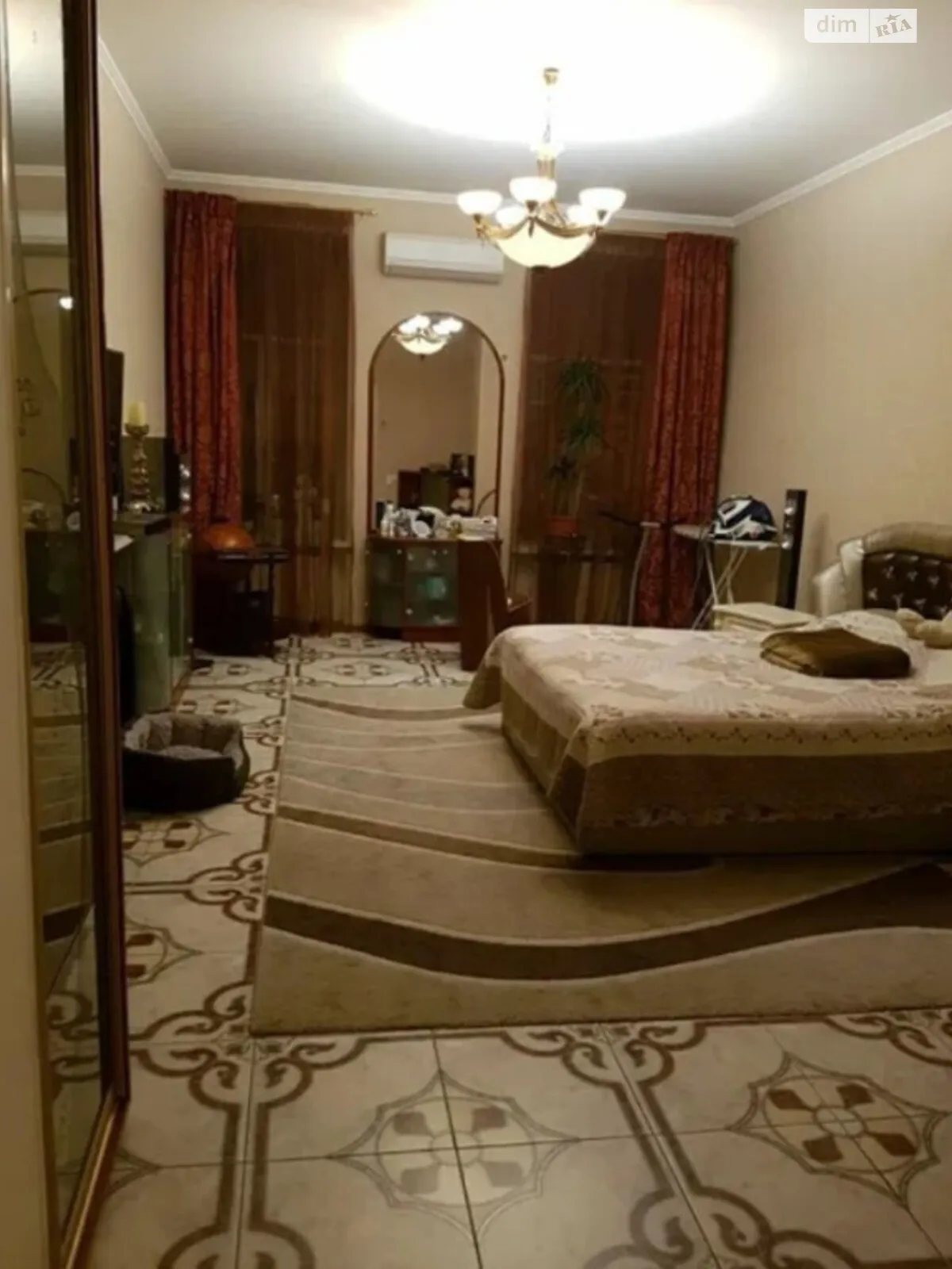 Продається 3-кімнатна квартира 94.6 кв. м у Одесі, вул. Катерининська - фото 1