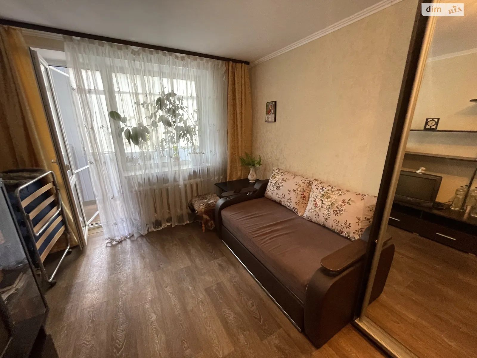 Продається 1-кімнатна квартира 30 кв. м у Чорноморську, вул. Віталія Шума