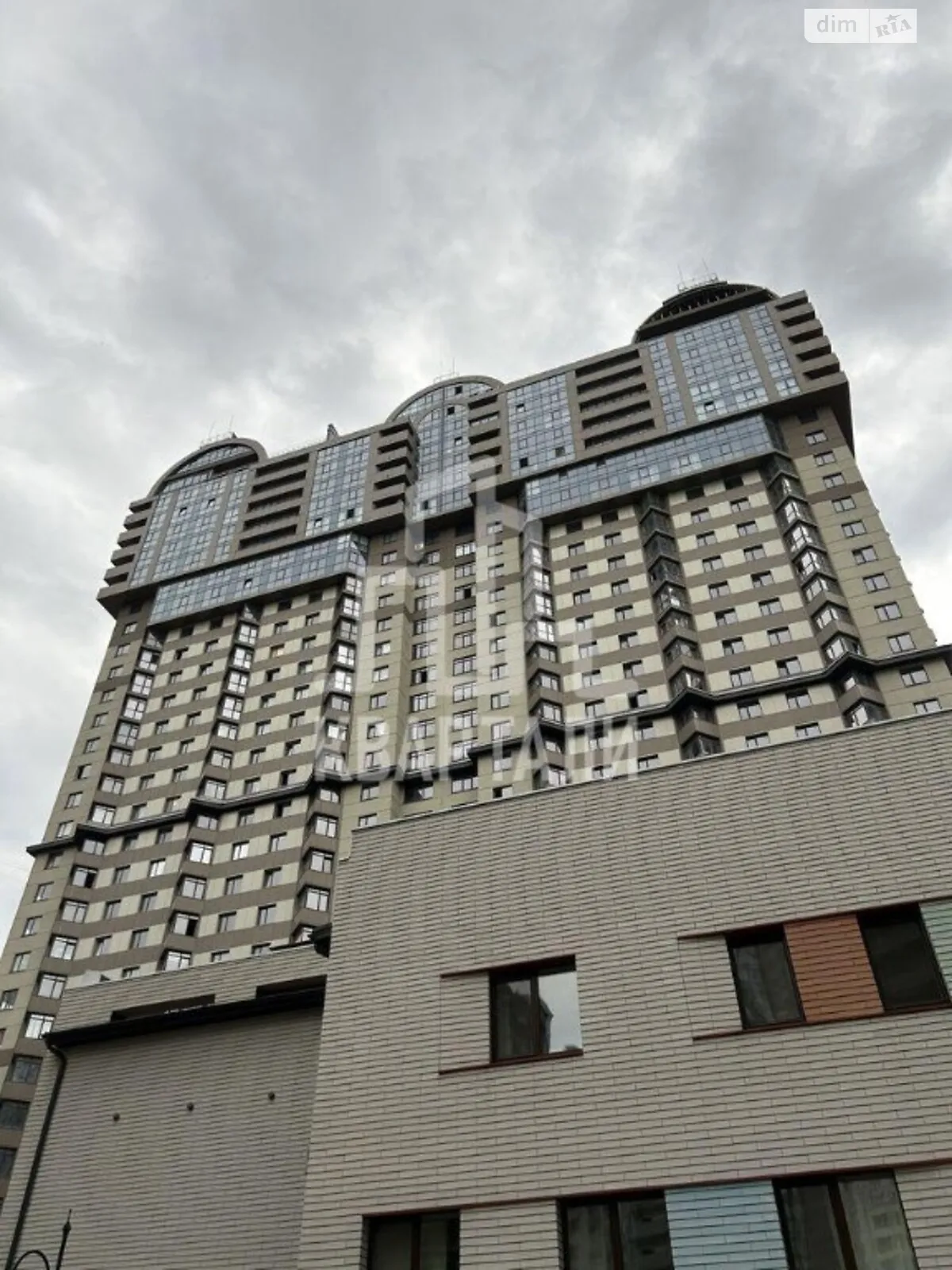 Продается 1-комнатная квартира 41 кв. м в Киеве, ул. Андрея Верхогляда(Драгомирова), 14А - фото 1