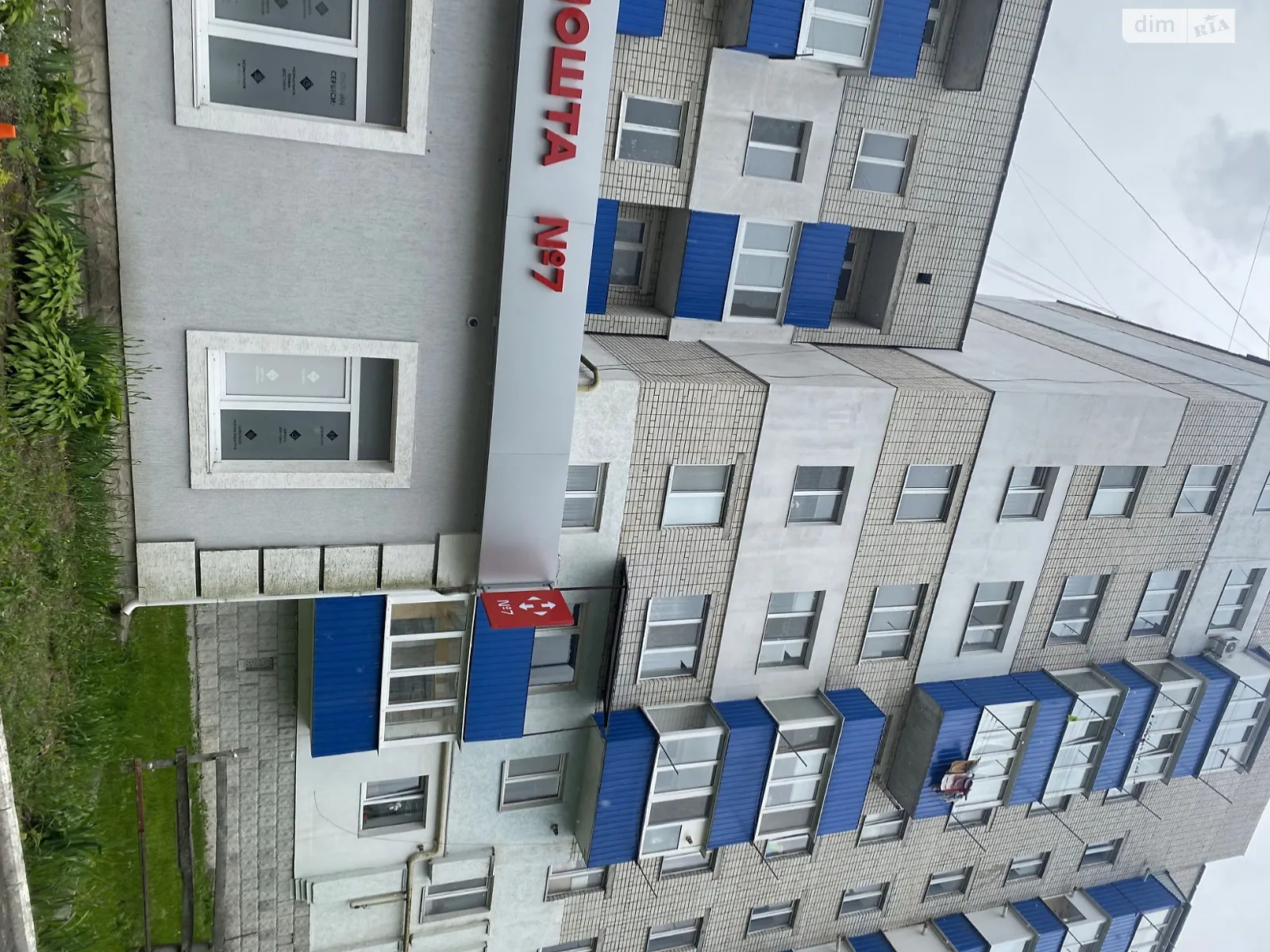 Продается 3-комнатная квартира 78 кв. м в Каменце-Подольском, ул. Хмельницкое шоссе, 15