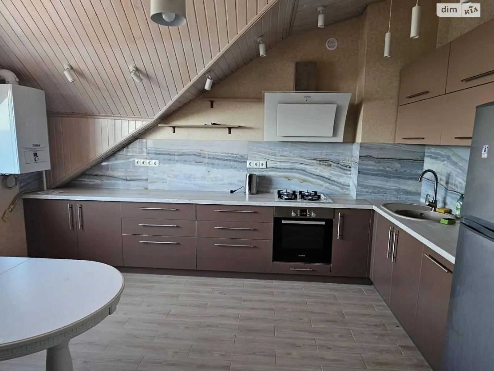 Продается 2-комнатная квартира 73 кв. м в Черноморске, цена: 58000 $ - фото 1