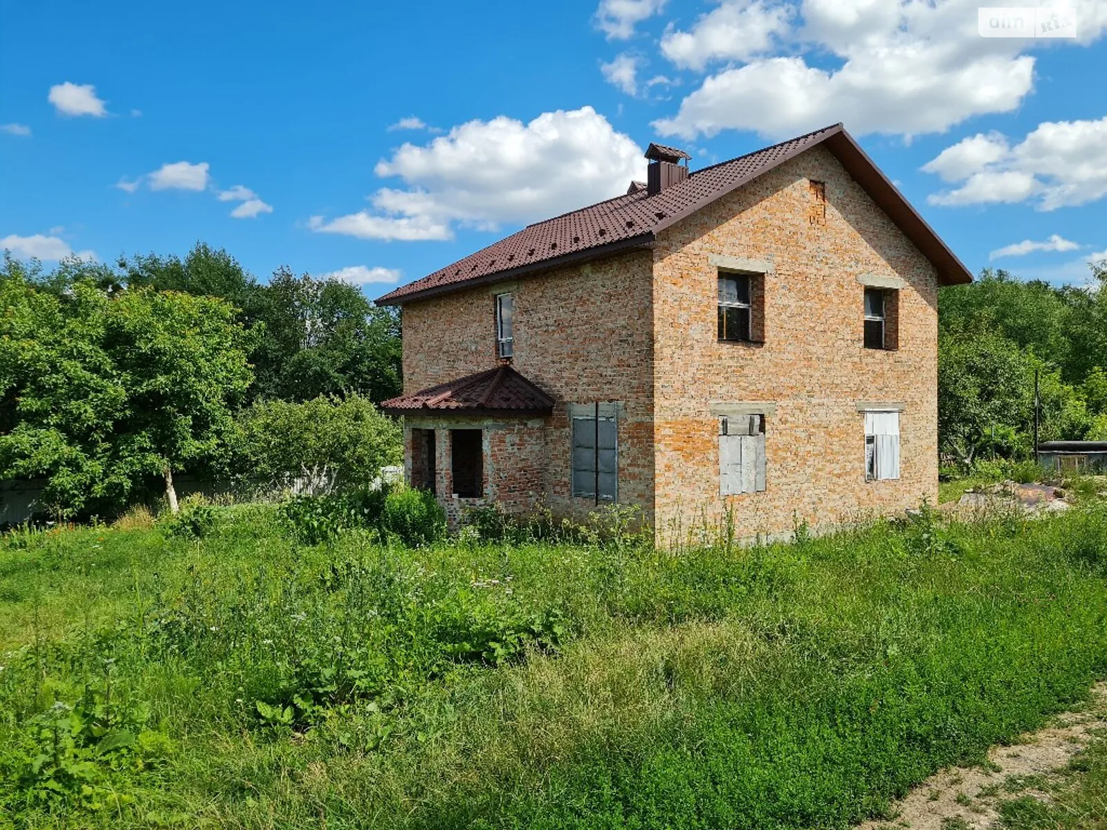 Продається будинок 2 поверховий 180 кв. м з гаражем, цена: 46000 $