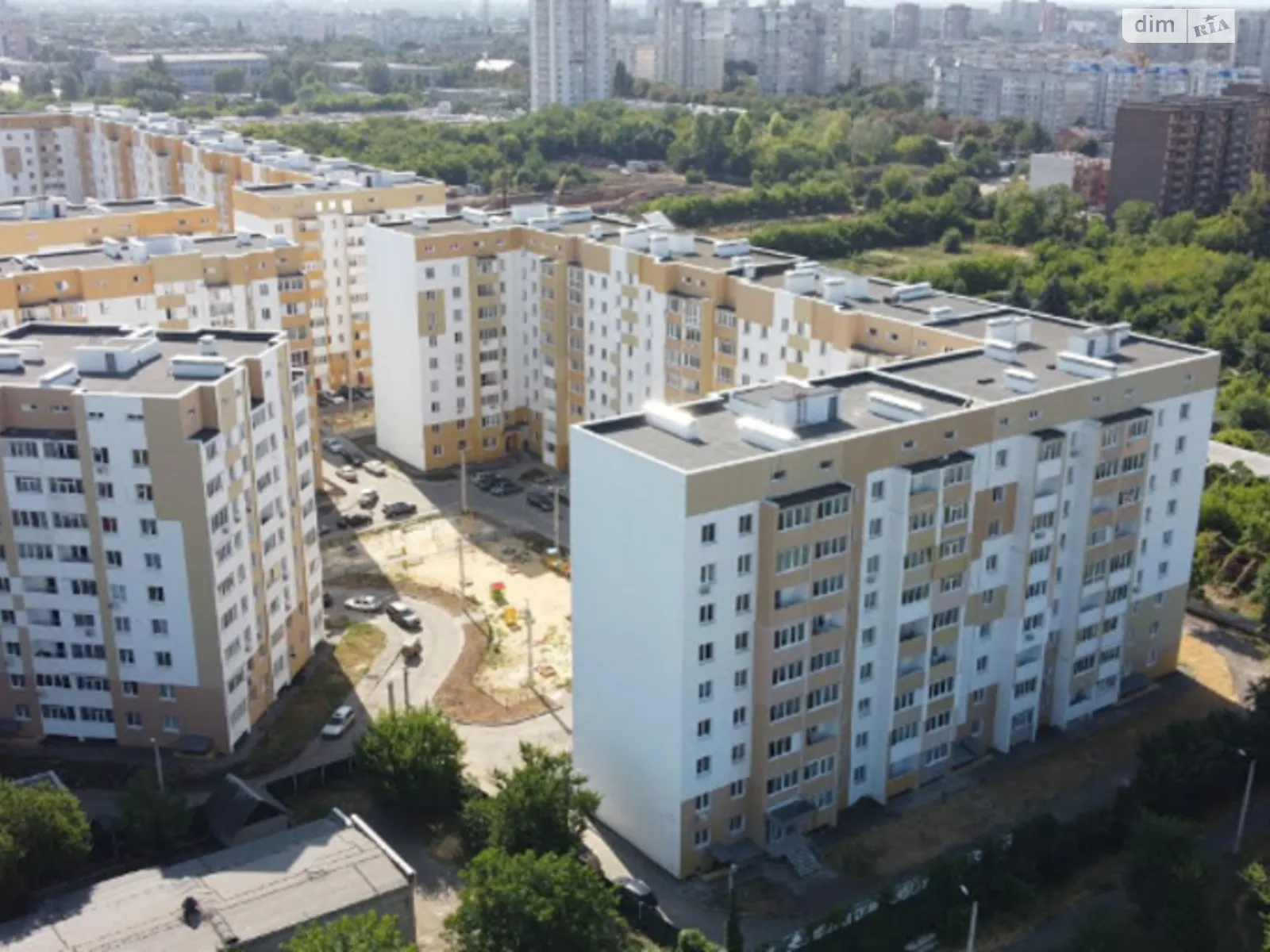 Продается 3-комнатная квартира 98 кв. м в Харькове, просп. Льва Ландау - фото 1