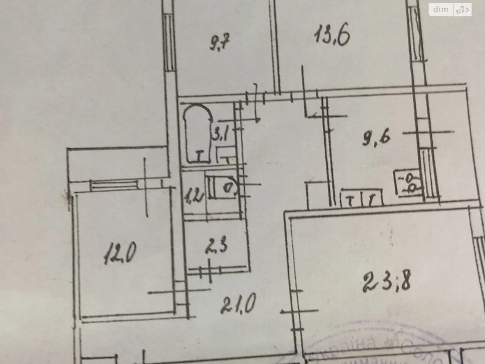 Продается 4-комнатная квартира 99 кв. м в Киеве, ул. Ивана Пулюя, 3