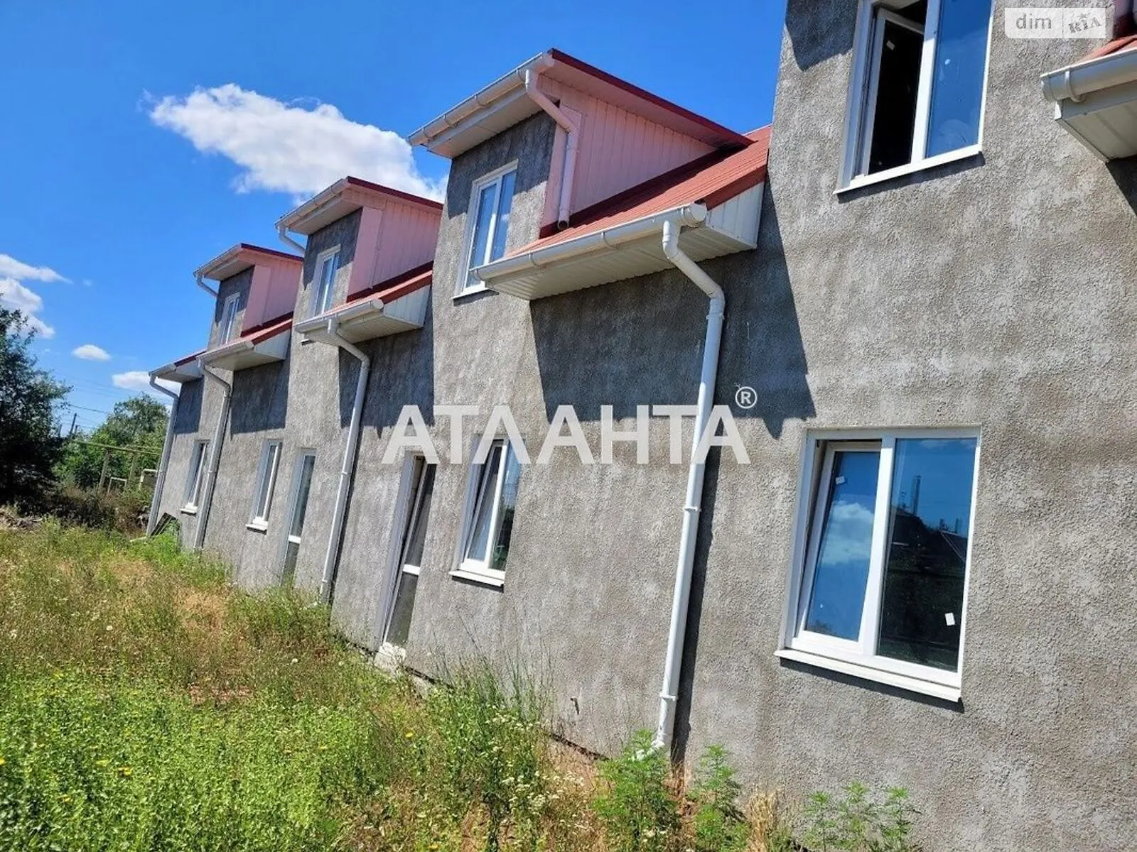 Продается дом на 2 этажа 80 кв. м с камином, цена: 35000 $ - фото 1