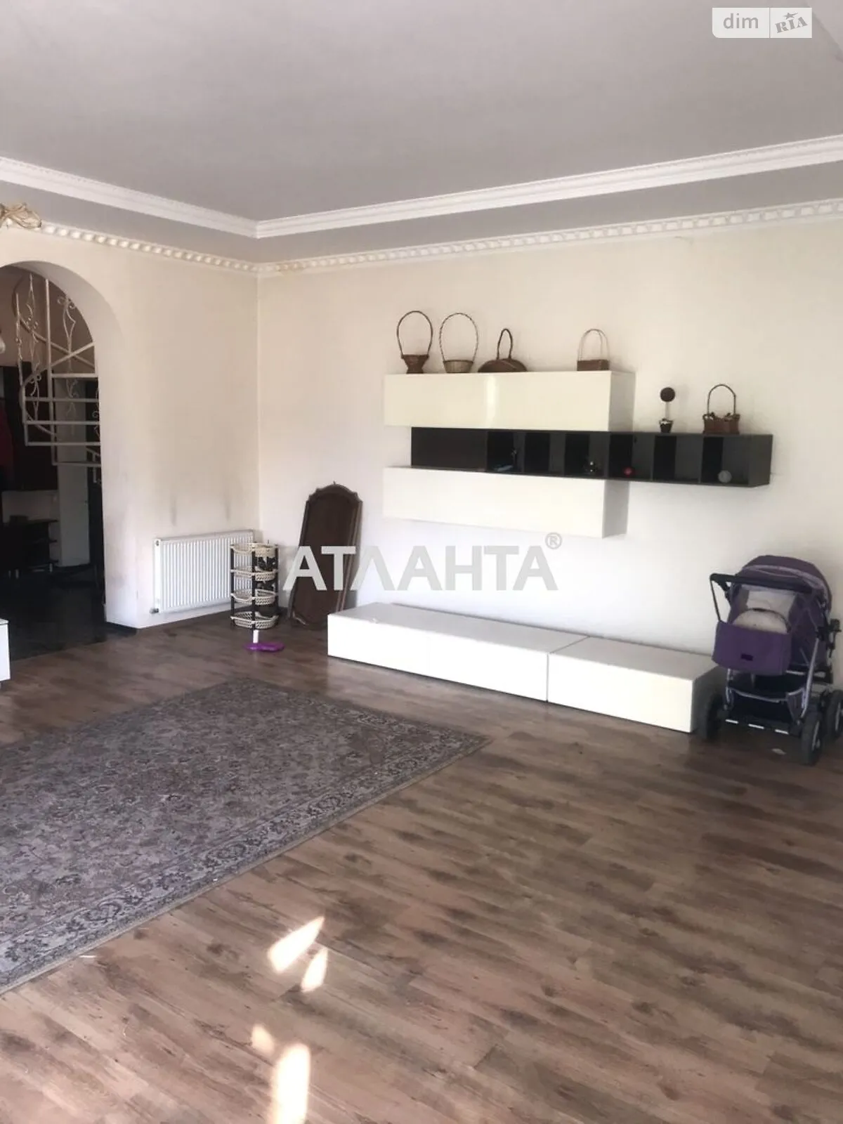 Продається будинок 2 поверховий 225 кв. м з каміном, цена: 62000 $