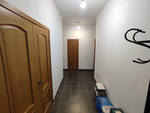 Продается 2-комнатная квартира 68 кв. м в Черновцах, 2а