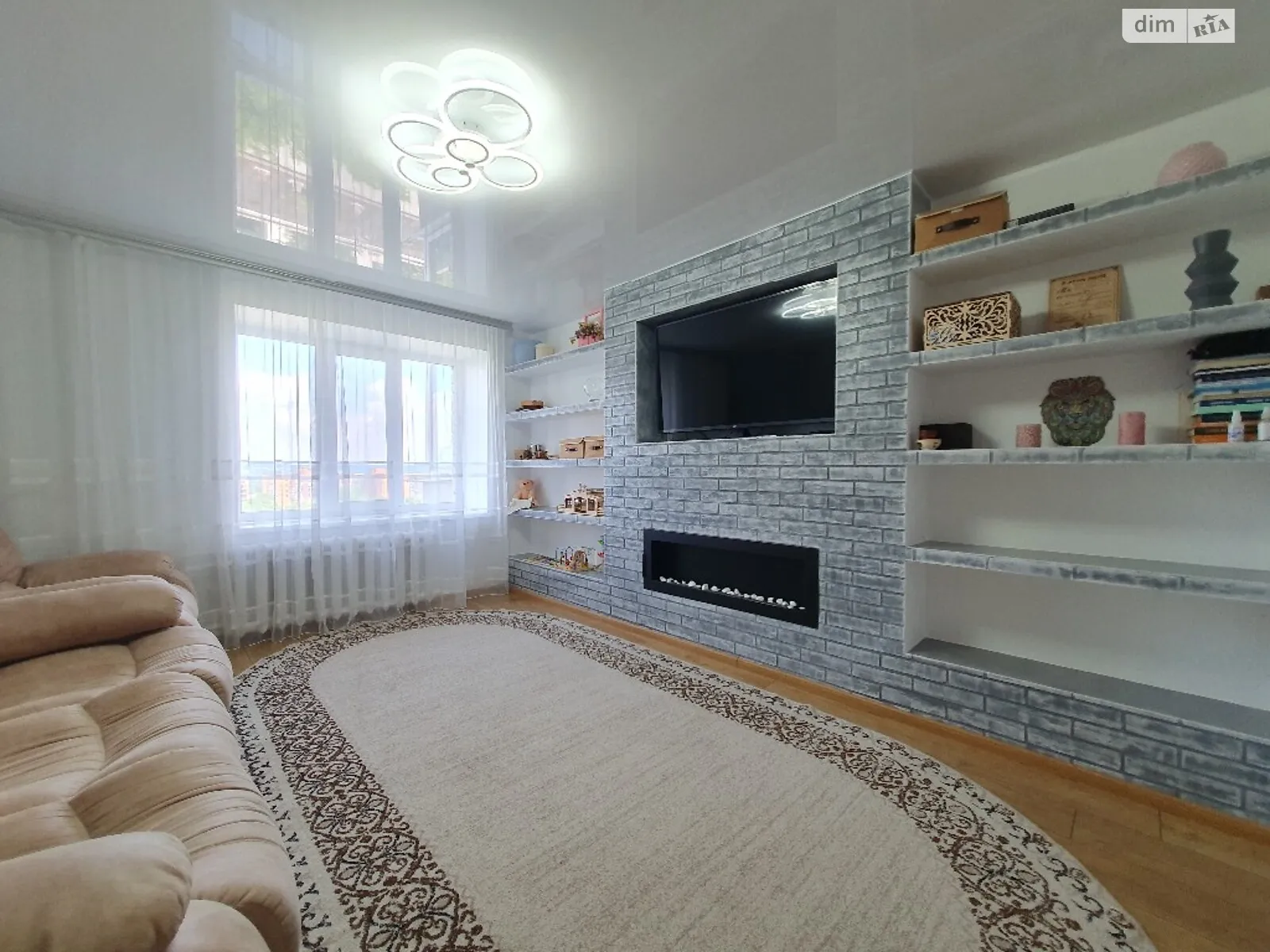 Продается 3-комнатная квартира 67 кв. м в Хмельницком - фото 1