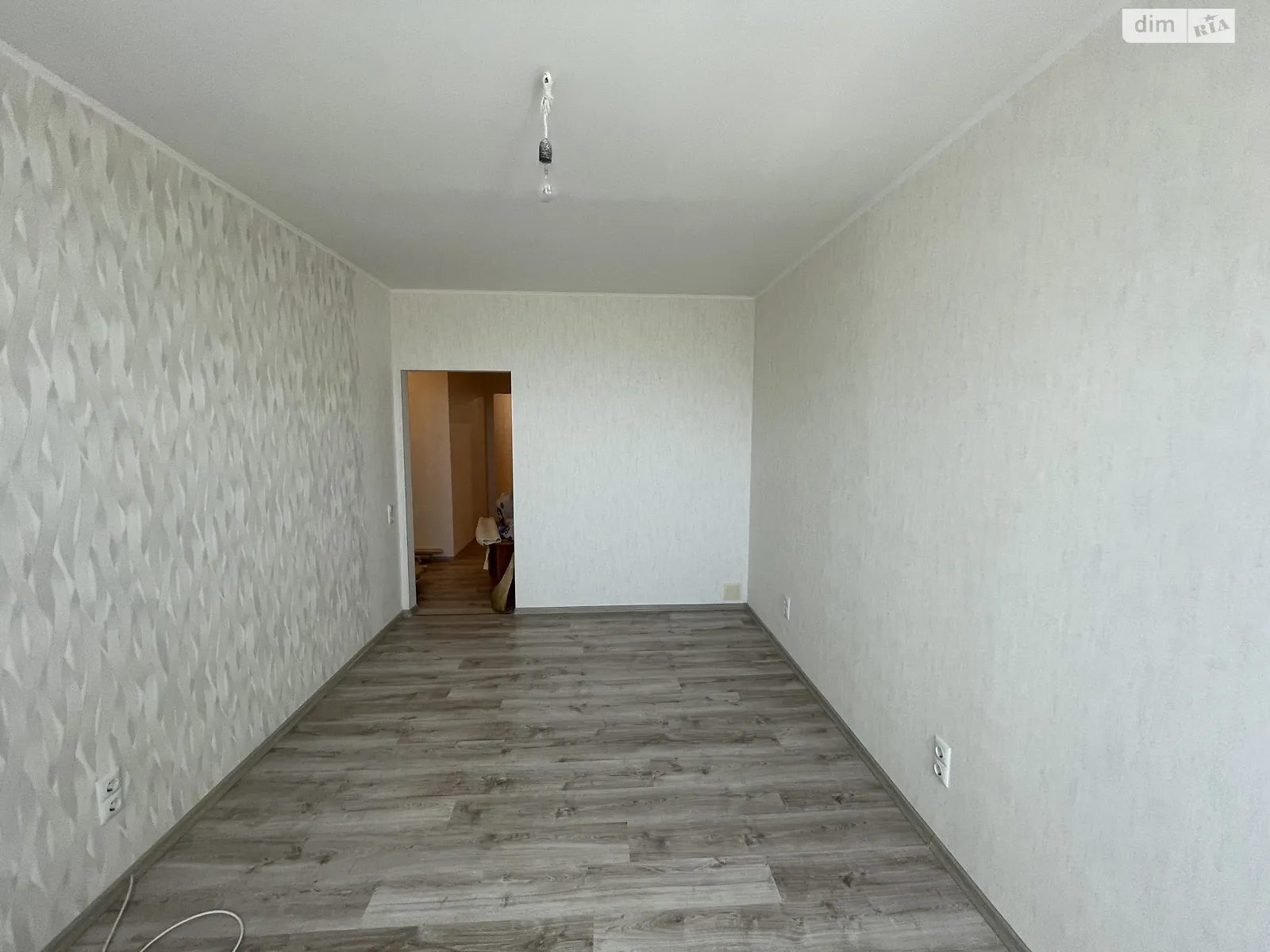 Продається 1-кімнатна квартира 42 кв. м у Чорноморську, вул. 1 Травня - фото 1