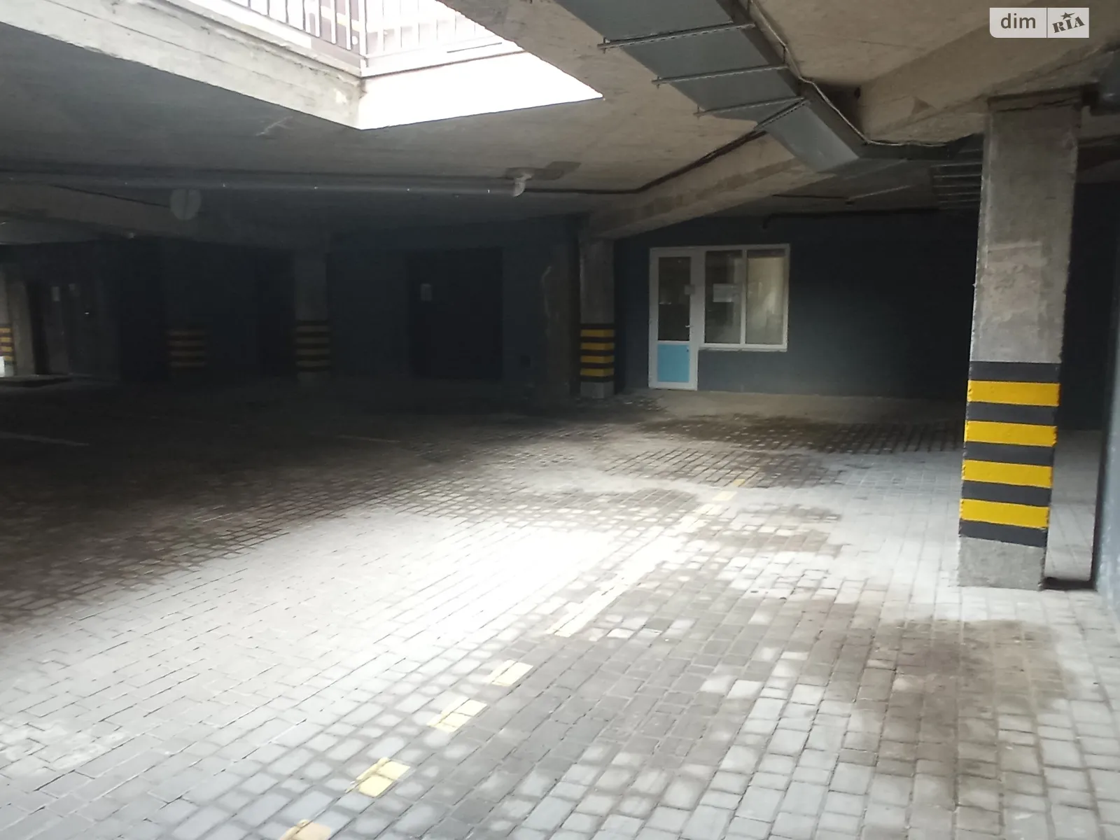 Продається підземний паркінг під легкове авто на 55.7 кв. м - фото 3