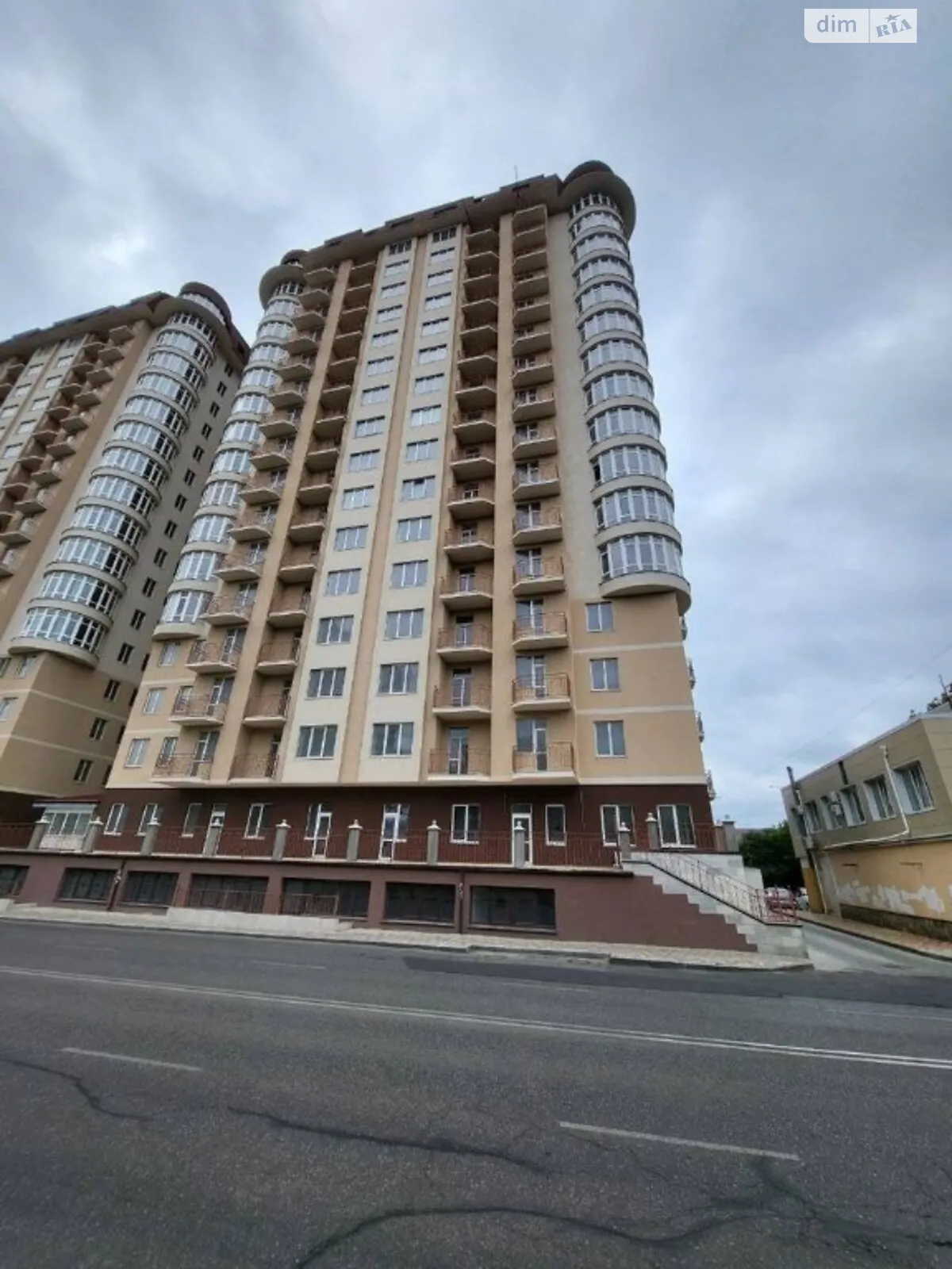 Продается офис 276 кв. м в бизнес-центре, цена: 290220 $