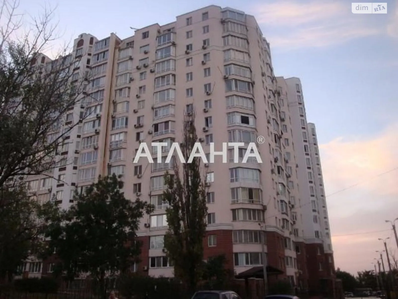 Продається 3-кімнатна квартира 148.3 кв. м у Чорноморську, пров. Хантадзе