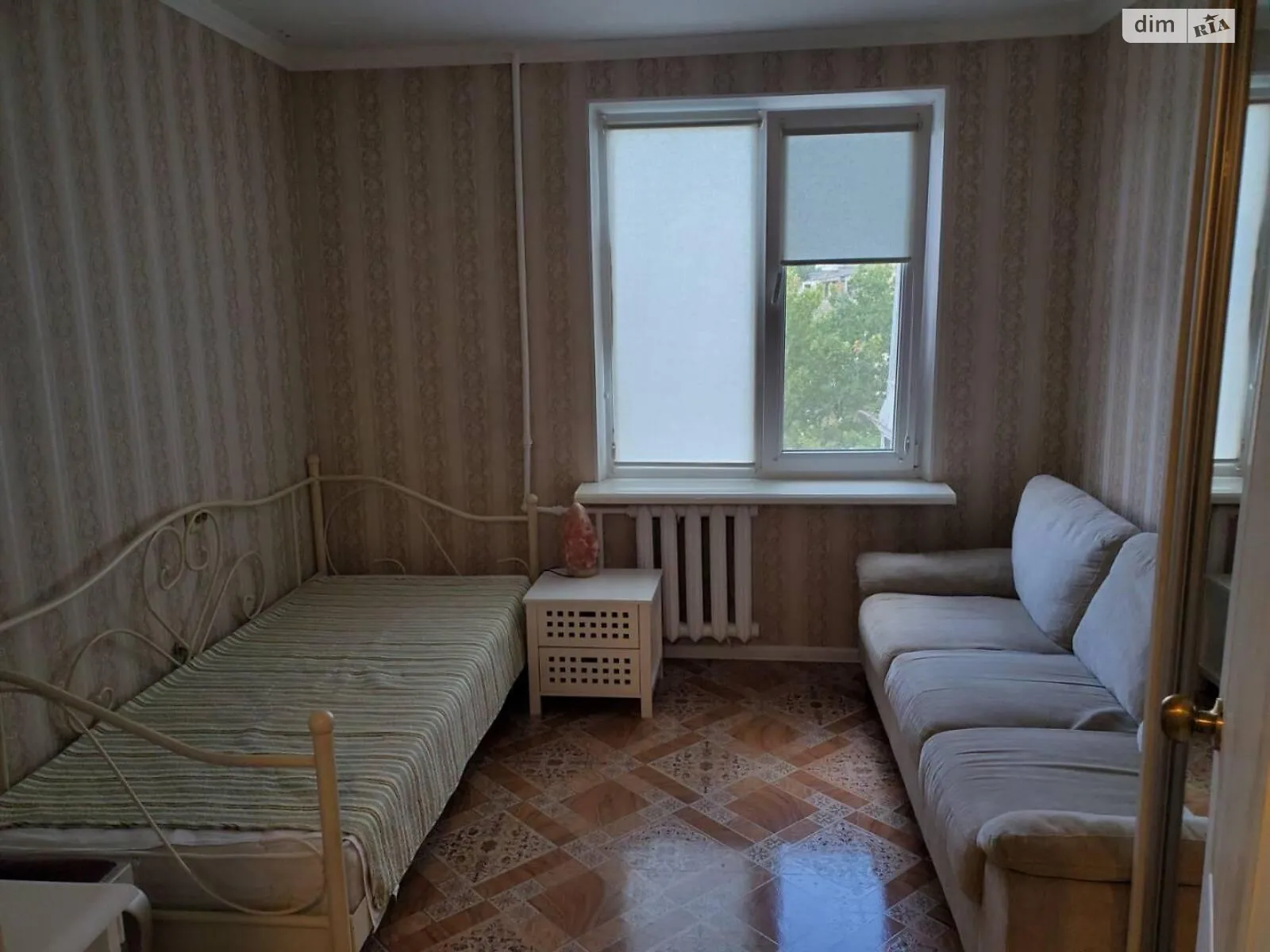 Продається 2-кімнатна квартира 43.6 кв. м у Чорноморську, вул. Олександрійська