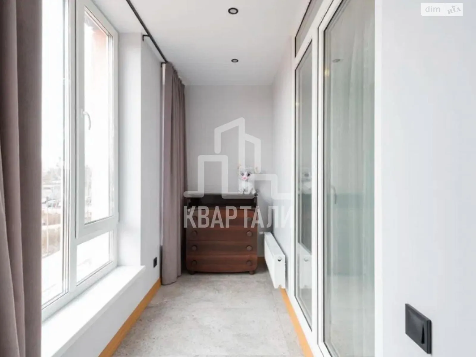 Продается 2-комнатная квартира 43 кв. м в Киеве, ул. Регенераторная, 4