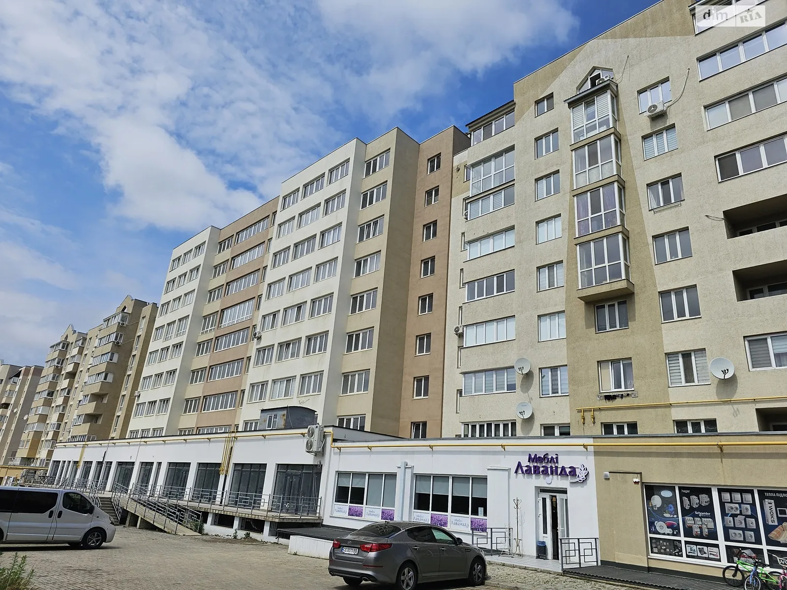 Продається 1-кімнатна квартира 52 кв. м у Чернівцях, цена: 52000 $