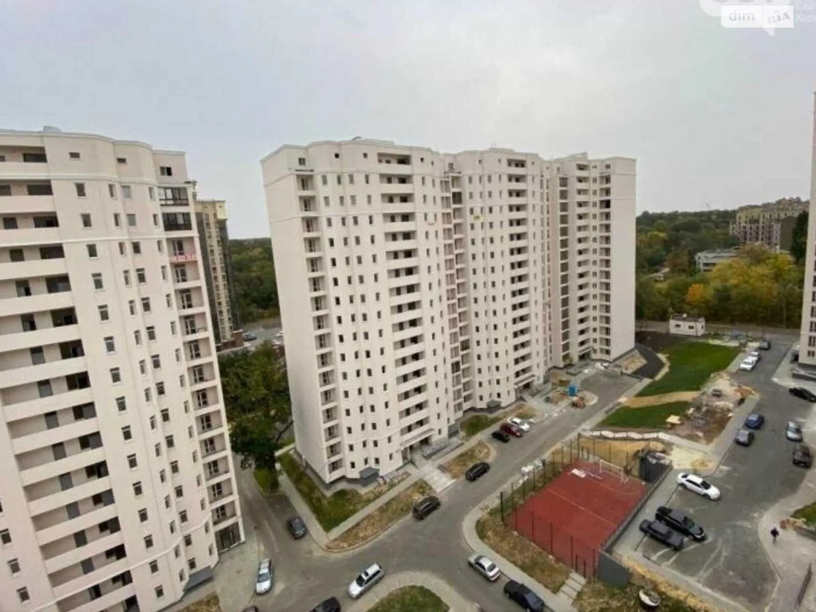 Продается 3-комнатная квартира 90 кв. м в Харькове