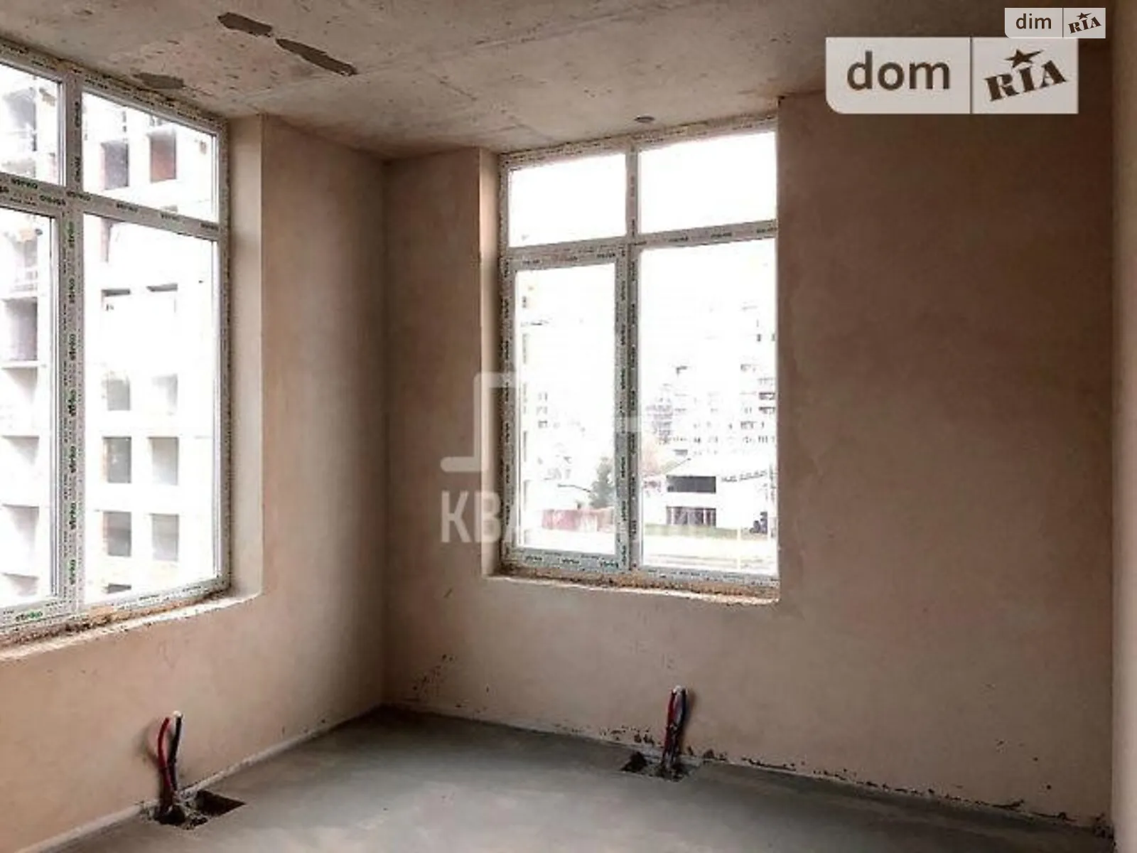 Продается 3-комнатная квартира 80 кв. м в Киеве, ул. Бережанская, 15