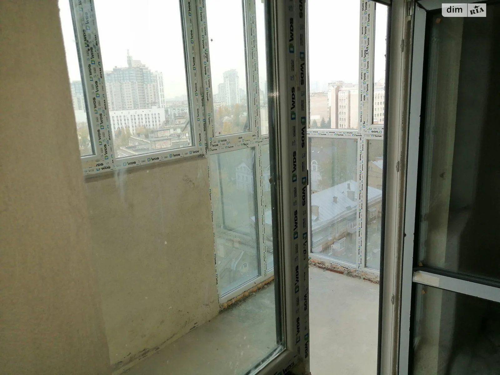 Продается 1-комнатная квартира 42 кв. м в Киеве, цена: 69900 $