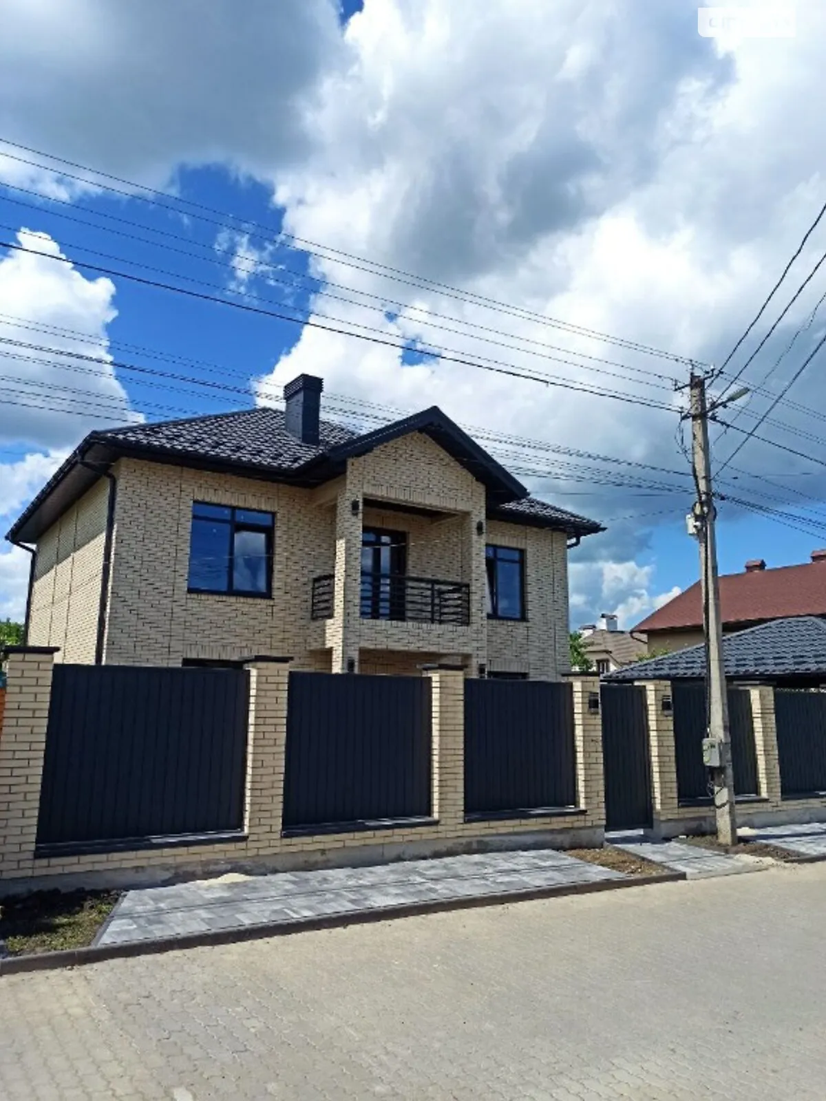 Продается дом на 2 этажа 190 кв. м с террасой, цена: 245000 $