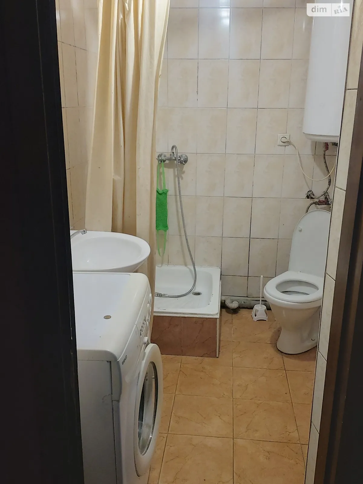 Продается дом на 2 этажа 260 кв. м с бассейном - фото 3