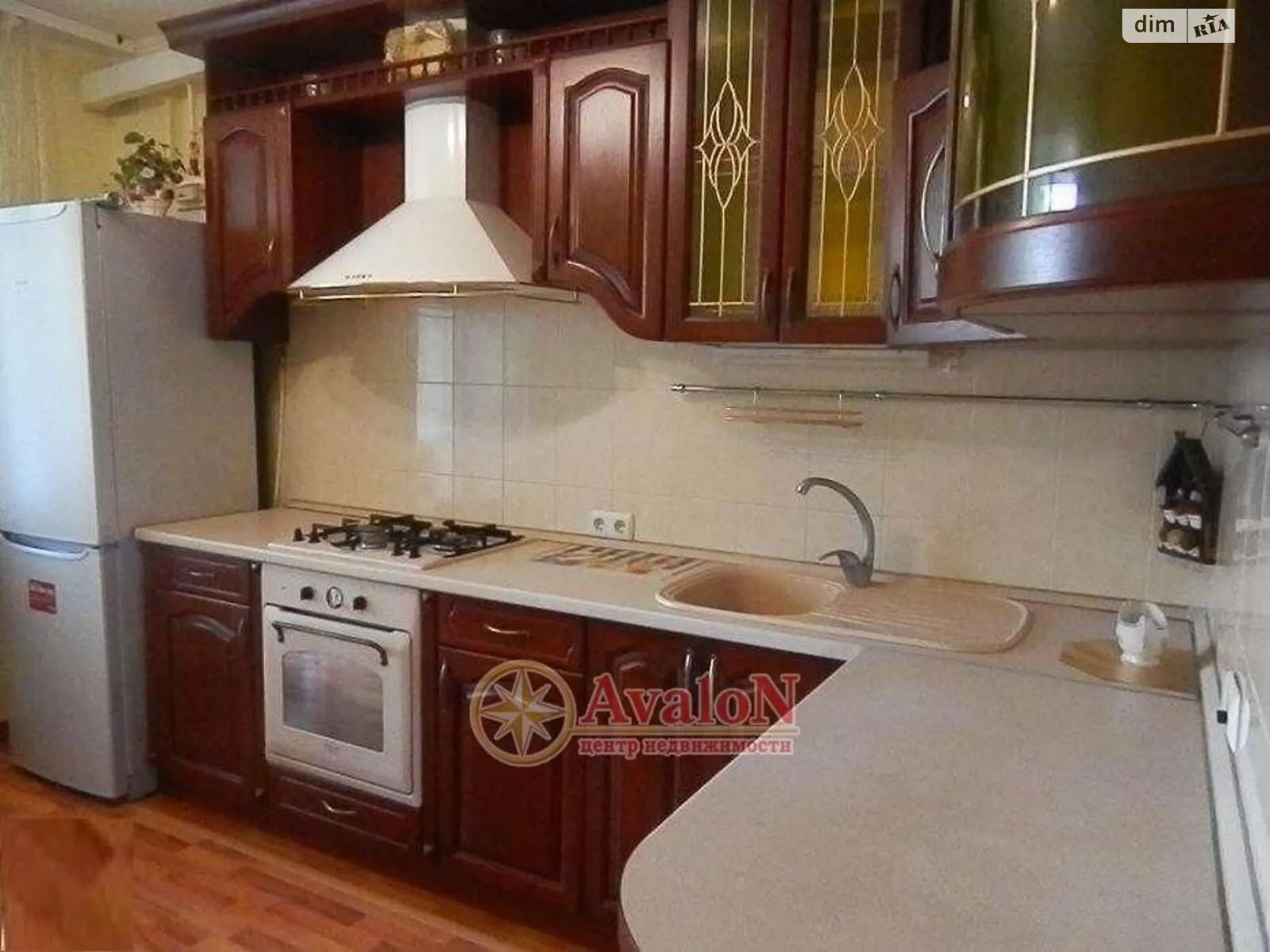 Продается 3-комнатная квартира 90 кв. м в Одессе, ул. Марсельская, 32 - фото 1