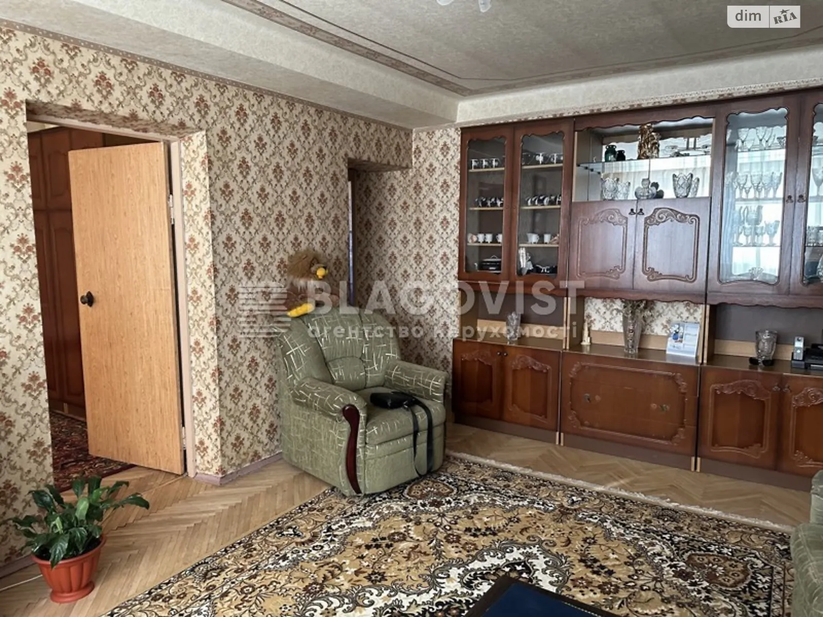 Продается 3-комнатная квартира 63 кв. м в Киеве, ул. Энтузиастов, 7 - фото 1