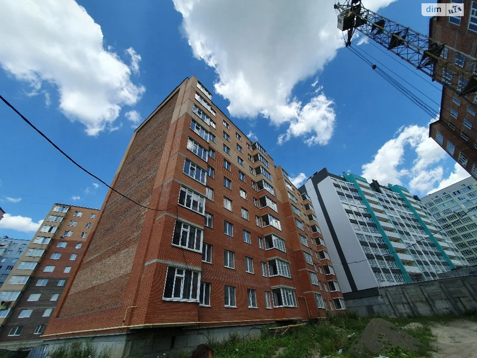 Продается 1-комнатная квартира 43 кв. м в Хмельницком, ул. Кармелюка, 2/1Е