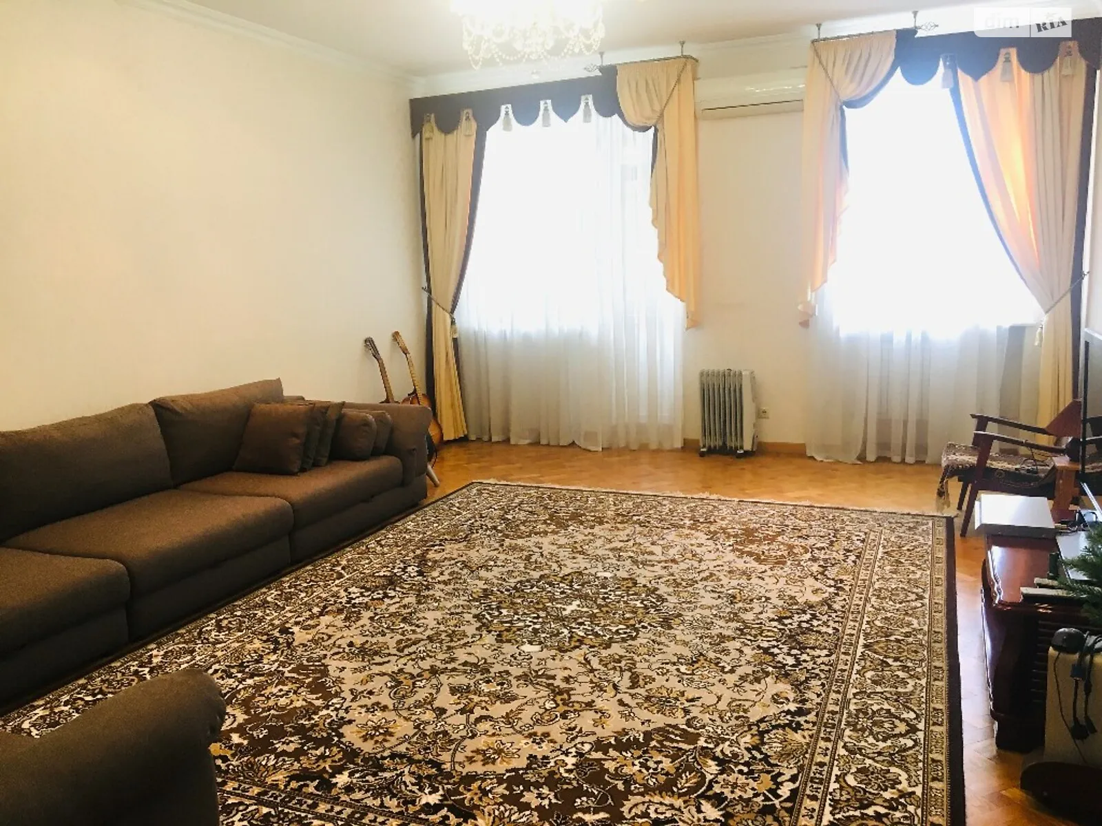 Продается 3-комнатная квартира 133 кв. м в Одессе, ул. Довженко - фото 1