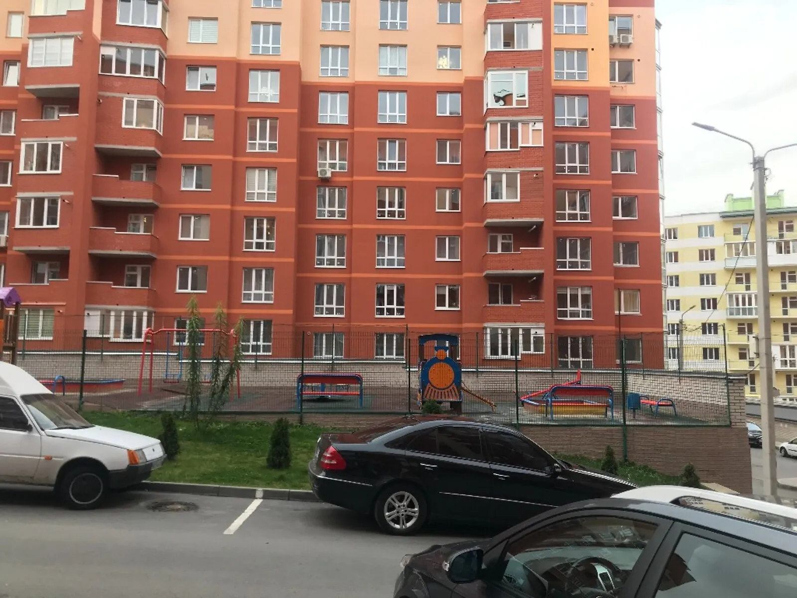 1-комнатная квартира 42 кв. м в Тернополе - фото 2