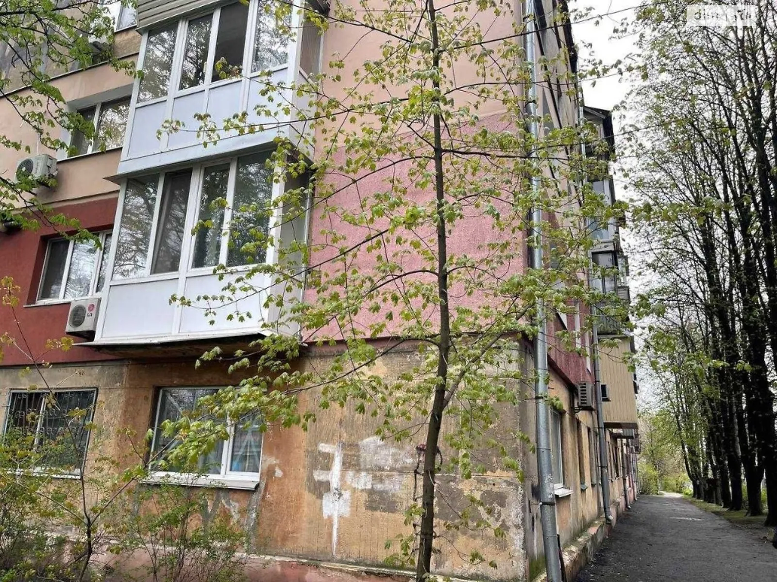 Продается 3-комнатная квартира 52 кв. м в Днепре, ул. Пушкина Генерала, 38