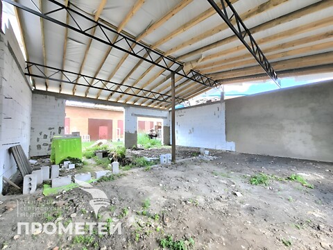 Продається місце в гаражному кооперативі універсальний на 120 кв. м, цена: 30000 $