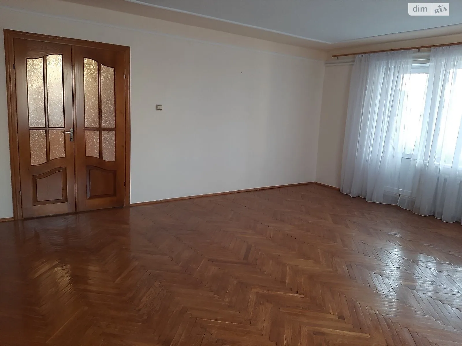 Продается 3-комнатная квартира 119 кв. м в Залещиках, цена: 50000 $