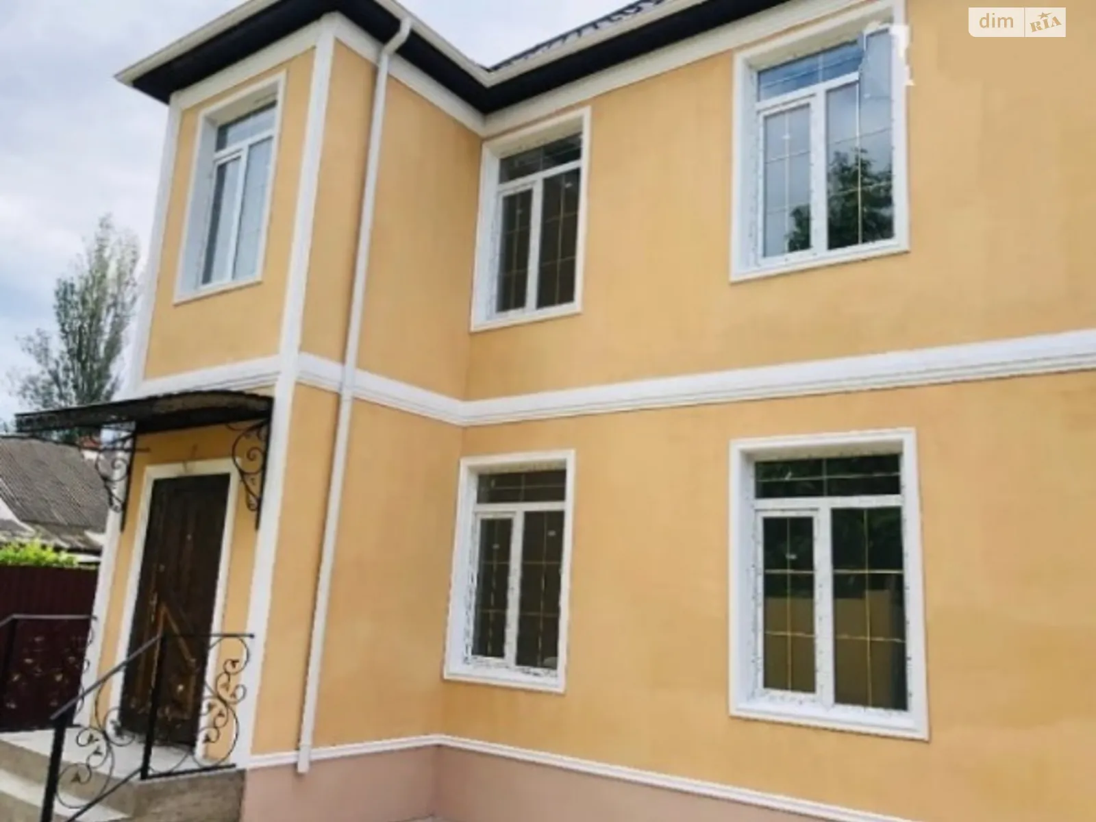 Продається будинок 2 поверховий 130 кв. м з гаражем, цена: 114500 $ - фото 1