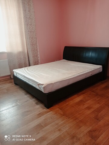 Сдается в аренду 1-комнатная квартира 50 кв. м в Борисполе, ул. Виктора Баталина(Мичурина)